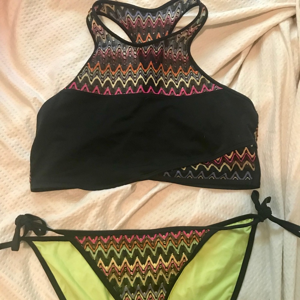 *WORN ONCE* High Neck Aerie Bikini